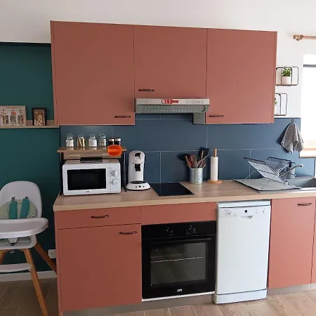 L'escale Familiale Le Cosy Pour 6 Personnes * Neuville-du-Poitou