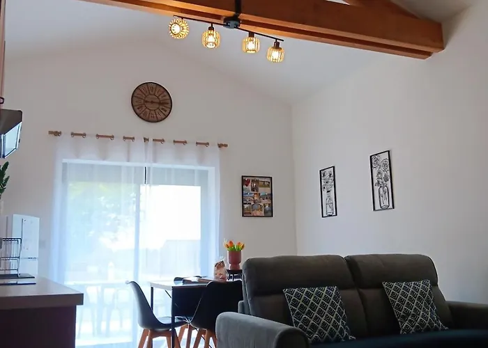 L'escale Familiale Le Cosy Pour 6 Personnes *