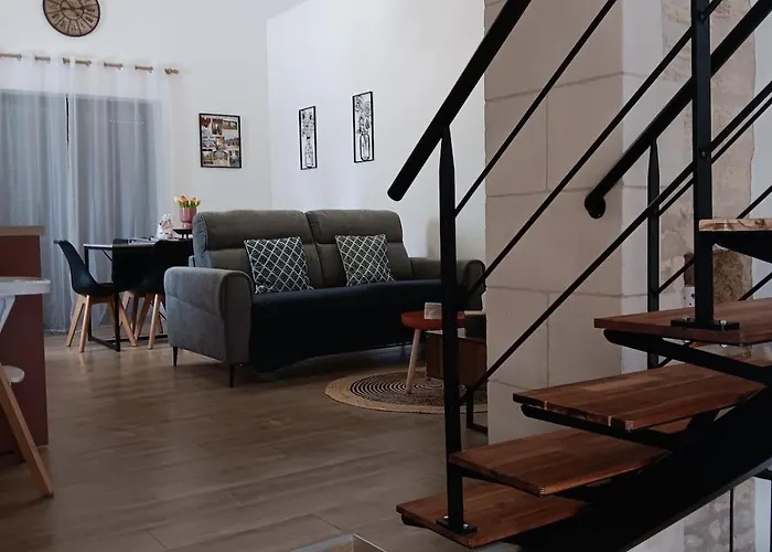 L'escale Familiale Le Cosy Pour 6 Personnes Neuville-de-Poitou