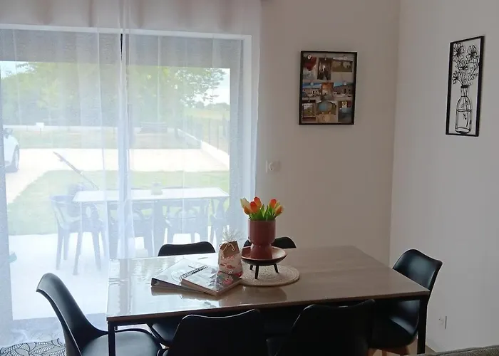 Apartment L'escale Familiale Le Cosy Pour 6 Personnes Neuville-du-Poitou