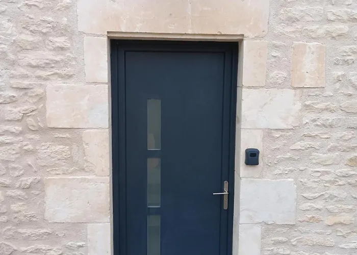 L'escale Familiale Le Cosy Pour 6 Personnes Apartment Neuville-de-Poitou