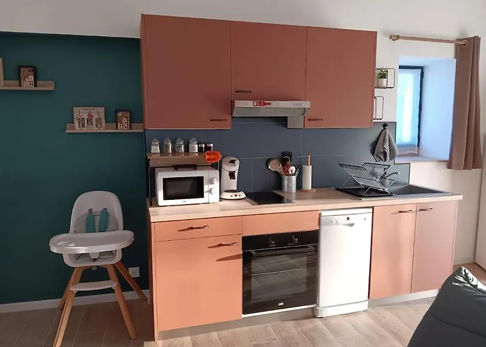 L'escale Familiale Le Cosy Pour 6 Personnes * Neuville-de-Poitou