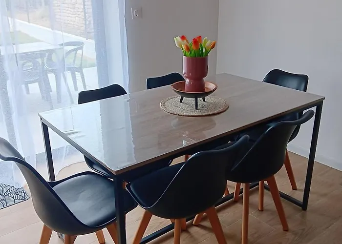 Apartment L'escale Familiale Le Cosy Pour 6 Personnes Neuville-de-Poitou